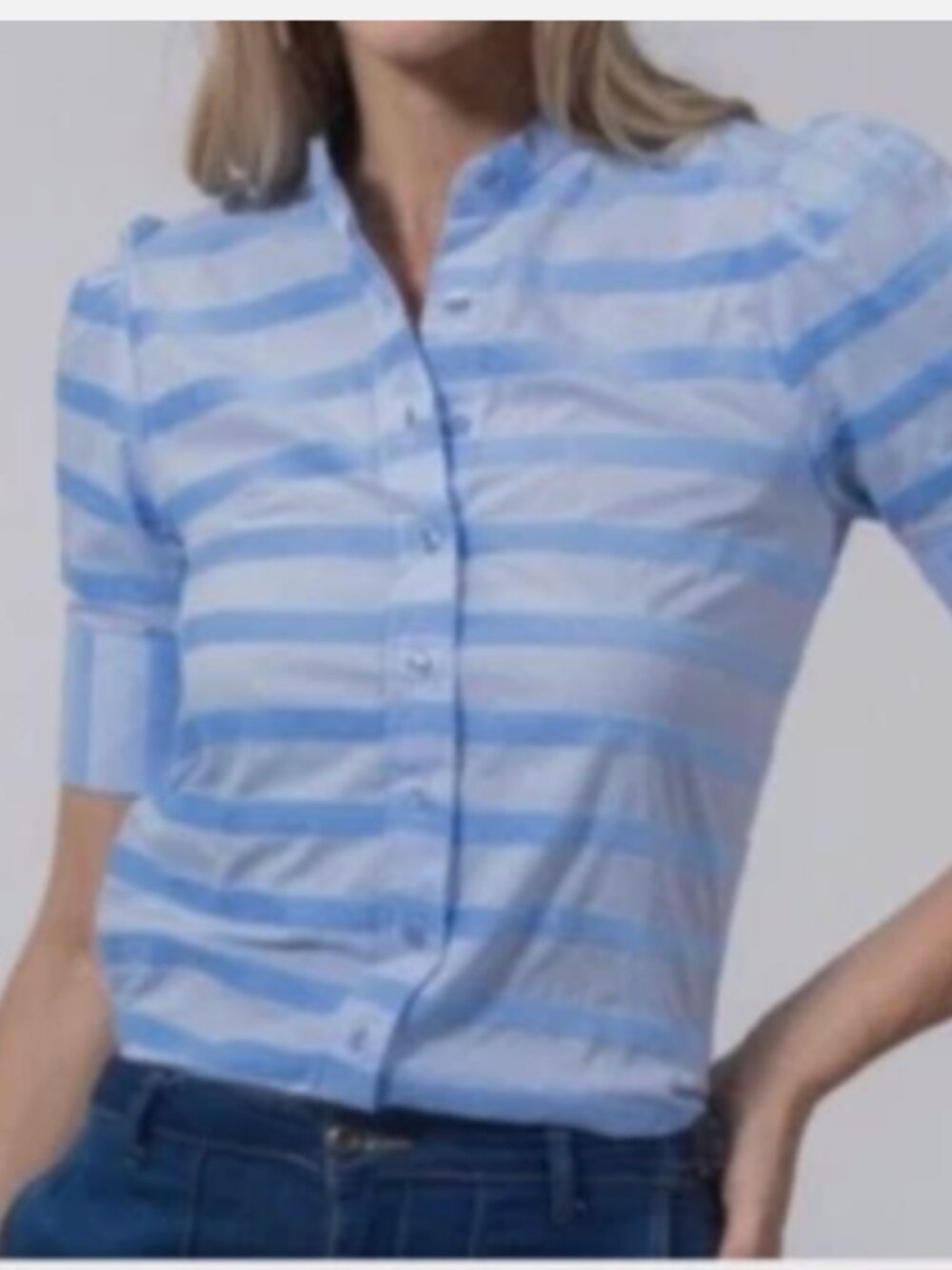 The Shirt Short Sleeve Puffed Shoulder Shirt, Size L